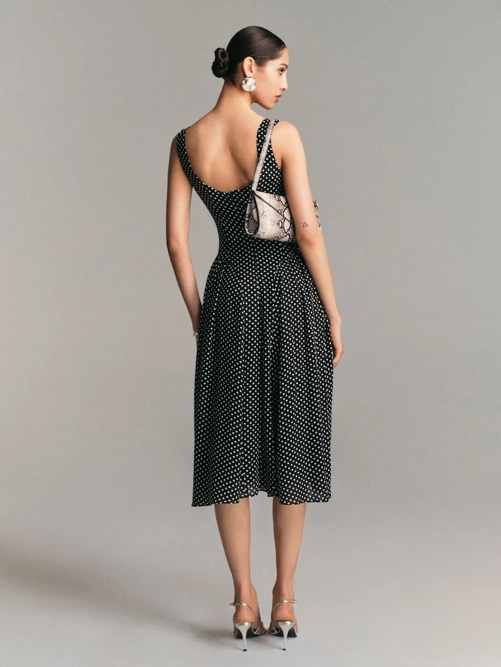 Reformation Midi Dress - Picture 3 of 12